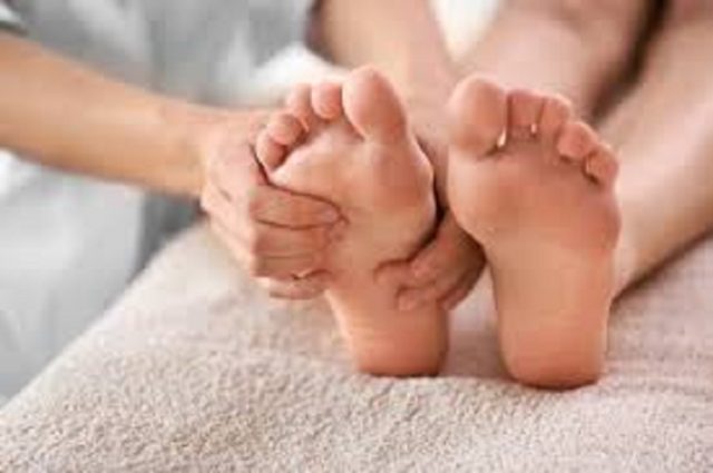 Soins préventifs des pieds pour les diabétiques