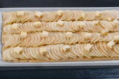 Tarte fine aux pommes caramélisées