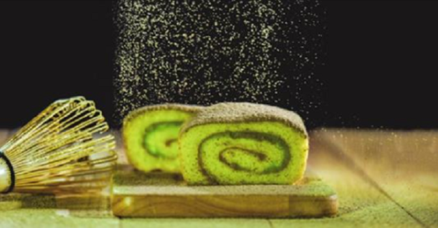 Gâteau matcha roulé